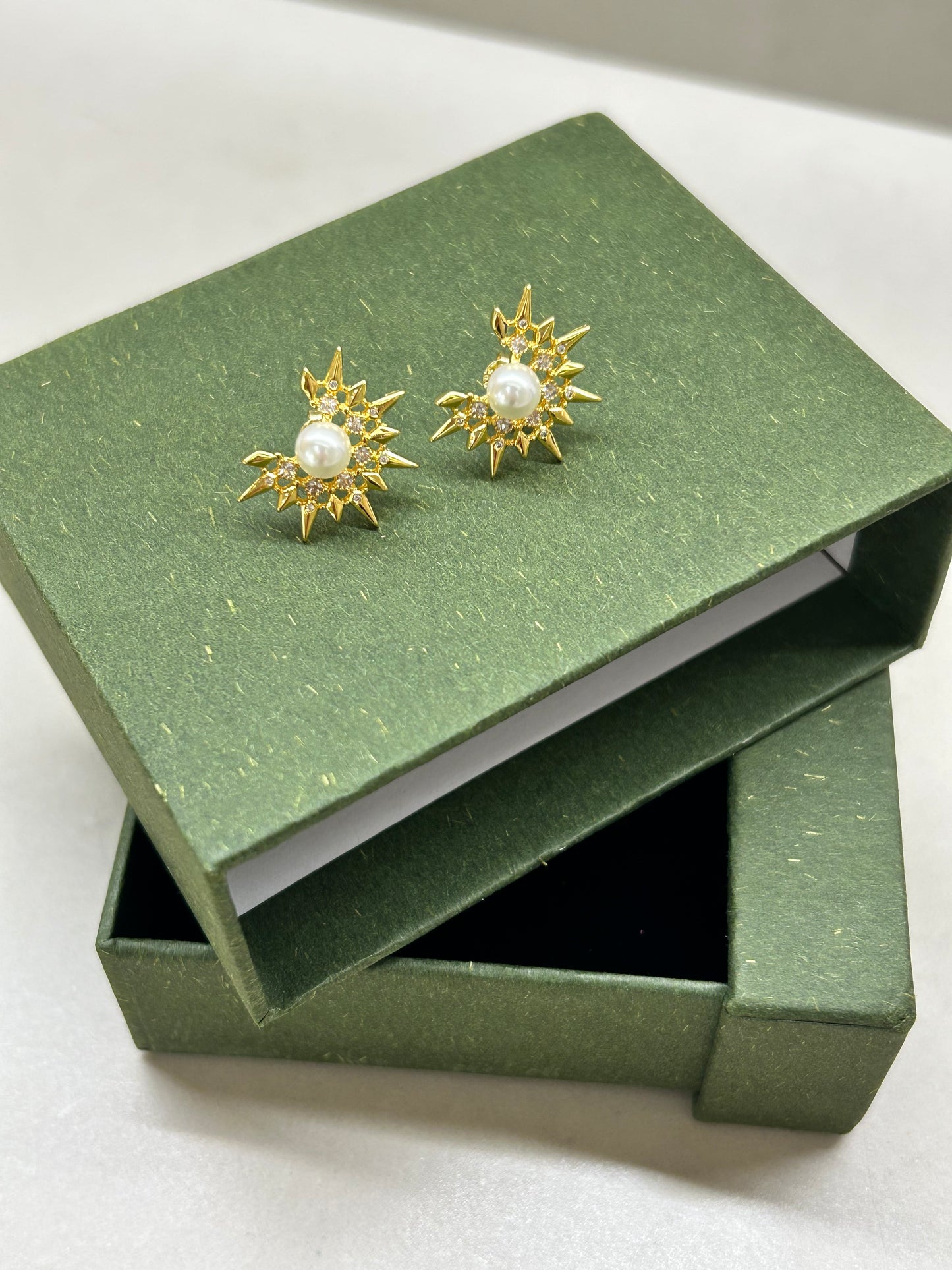 Serena Sunburst Earrings