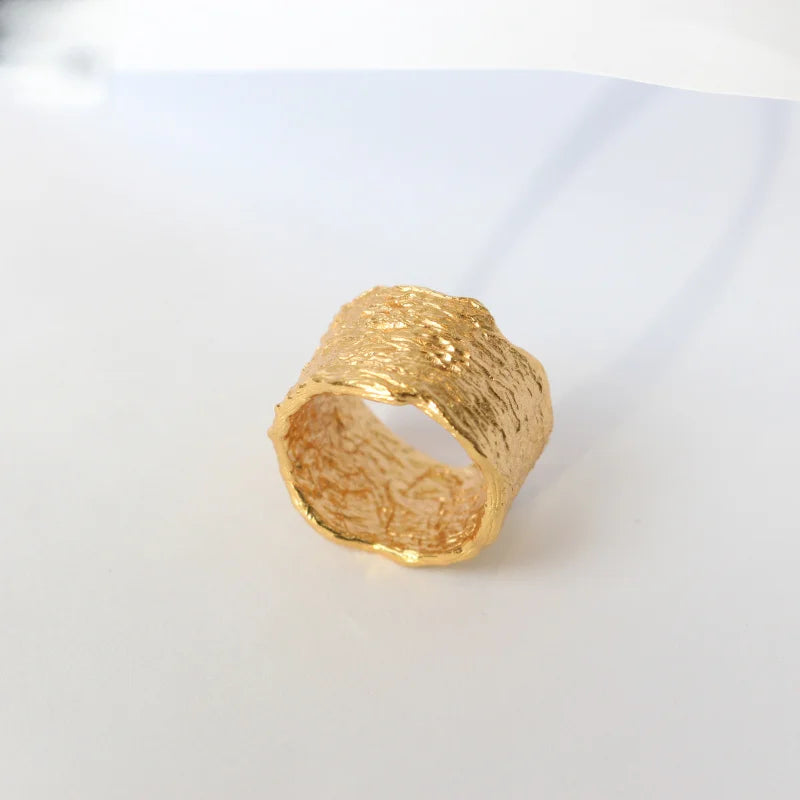 Lava L Ring
