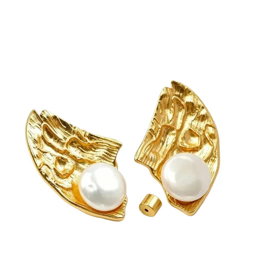Laris Earrings